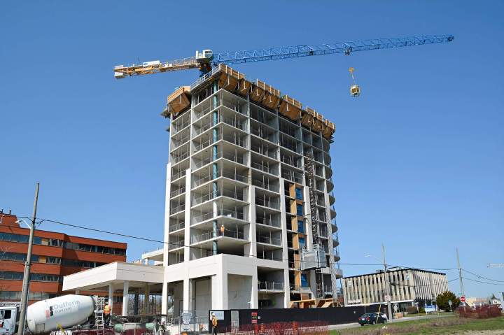 Tower Cranes Rental Mississauga